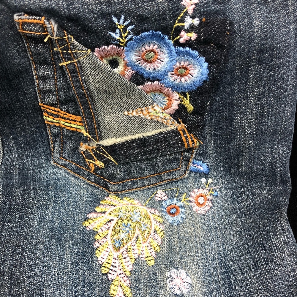 Xhileration Embroidered Jeans